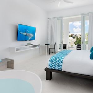King Superior Ground Floor Marina View